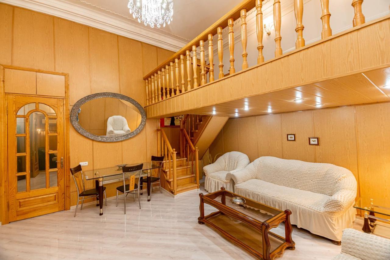 Rustaveli Downtown Aparthotel تبليسي المظهر الخارجي الصورة
